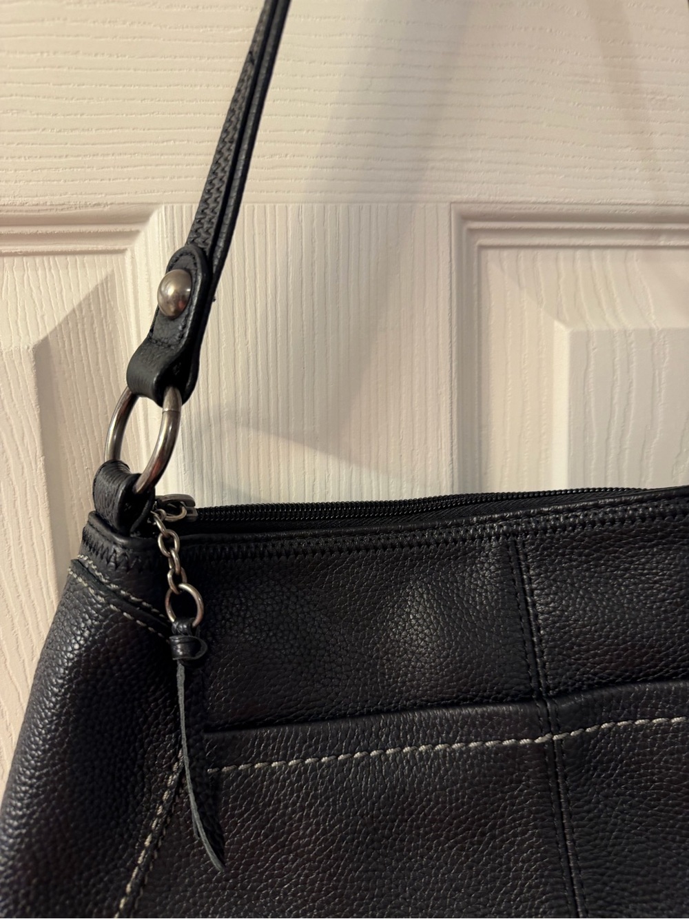 VTG The Sak Black Pebbled Leather Shoulder Bag Y2K It-Bag Gorpcore Minimalist - Picture 10 of 11